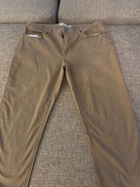 Amazon Essentials Men's Chino Pants - Brown/Tan